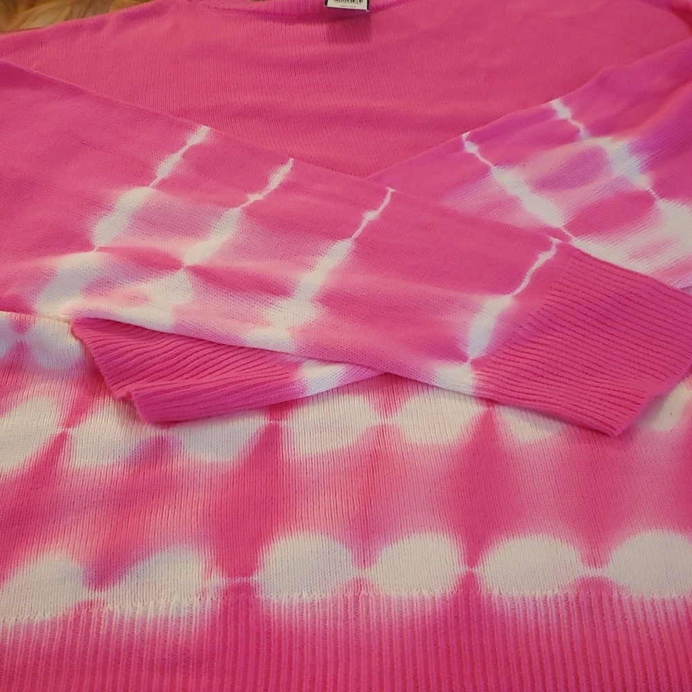 Sweater - Picture 7 of 8